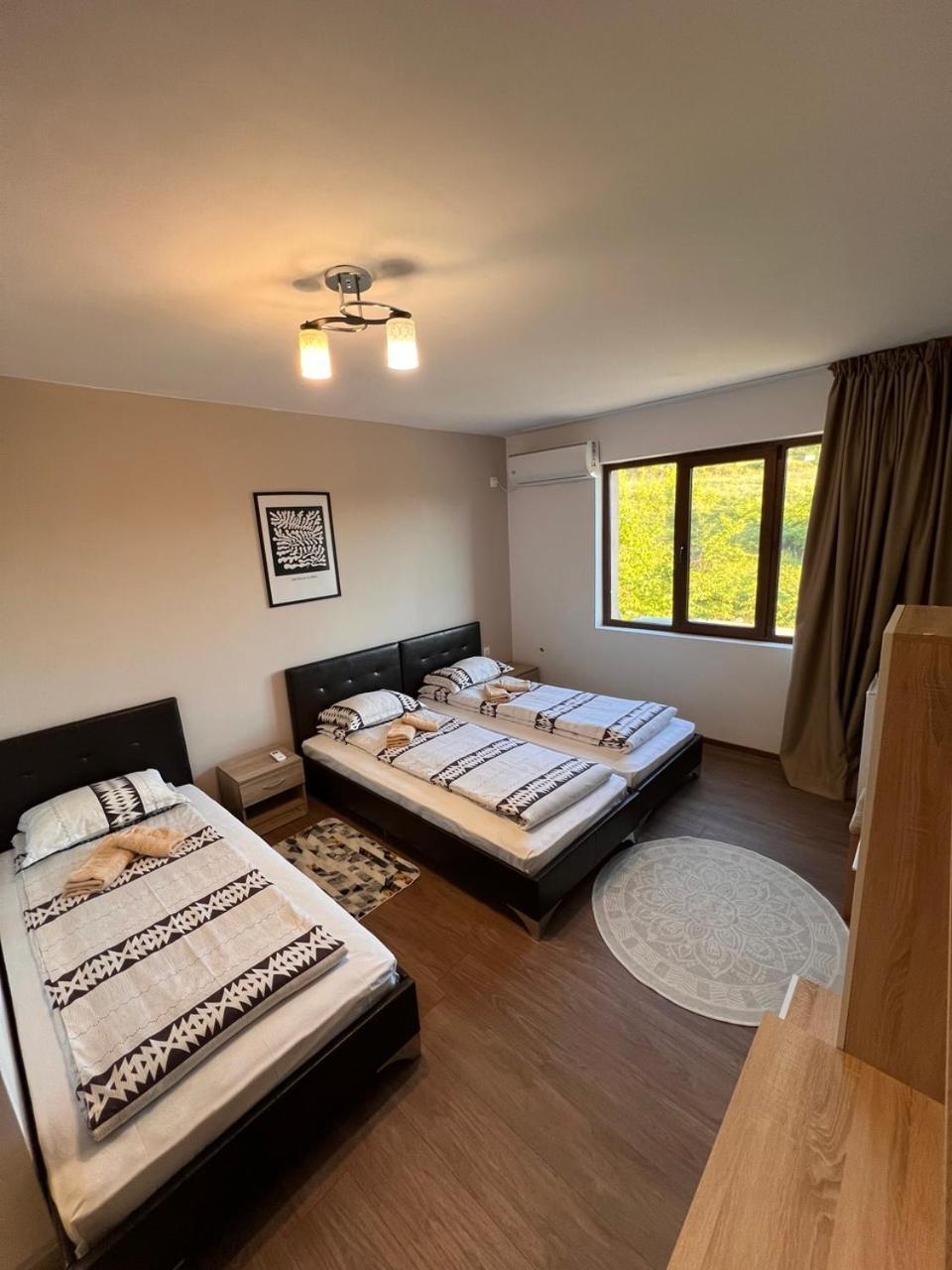 Вихрен-Стаи И Апартаменти За Гости Sandanski Extérieur photo