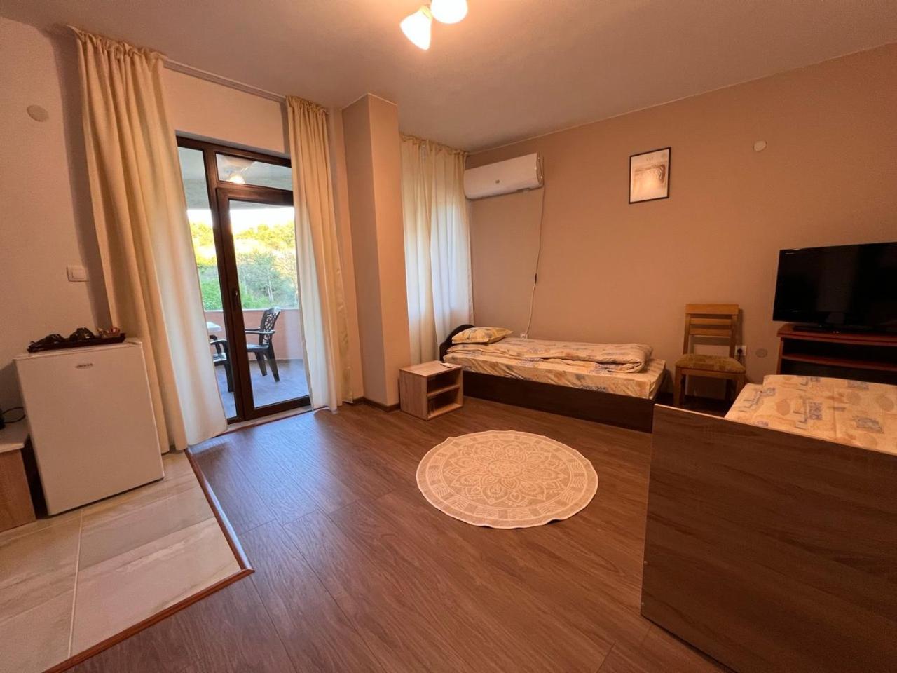Вихрен-Стаи И Апартаменти За Гости Sandanski Extérieur photo